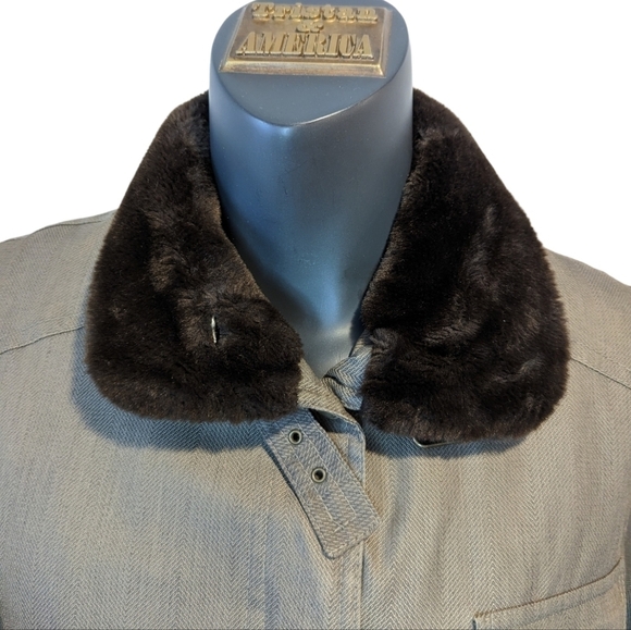 Vintage Bartsons tan trench coat - Picture 4 of 16